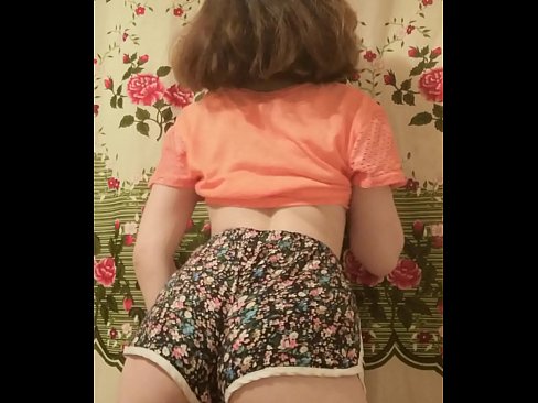 ❤️ Dhallaan yar oo sexy ah oo iska siibaysa surwaalka gaaban ee kamarada ️  %so.xywewl.top ❌️